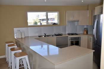 Luxury Beach Escape 90mins From Sydney - C Tourism 6
