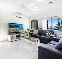 Boutique Beachside Escape in Surfers Paradise - C Tourism
