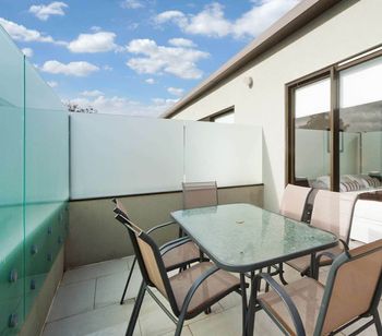 Smart Modern In St. Kilda - C Tourism 5