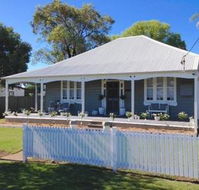 Edgeworth Street Manor - C Tourism
