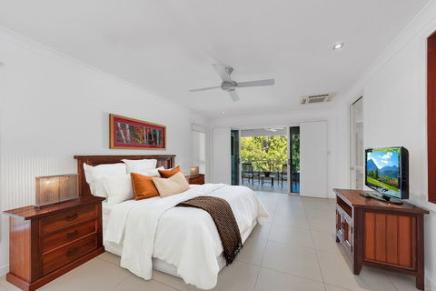 Luxury Home Near Marina - C Tourism 5