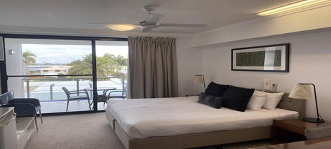 Airtrip Apartments On Carlyle St. Mackay - C Tourism 6