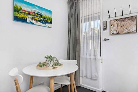 Bayscape Studio Glenelg - C Tourism 3
