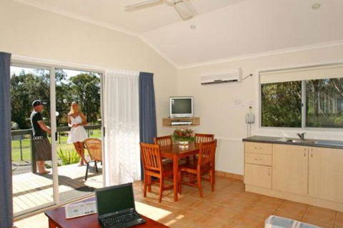 Port Stephens Koala Sanctuary - C Tourism 4