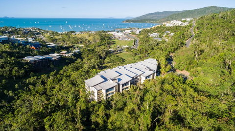 Azure Sea Whitsunday Resort - C Tourism 0