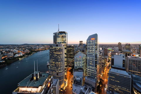 Oaks Aurora Tower - C Tourism 1