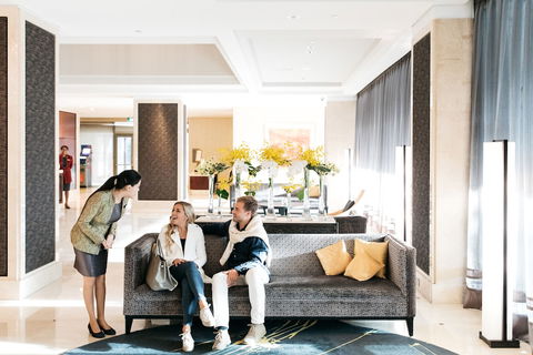 Shangri-La Hotel, Sydney - C Tourism 3