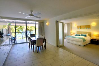 Drift Luxury Private Apartment - C Tourism 0