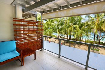 Drift Luxury Private Apartment - C Tourism 6