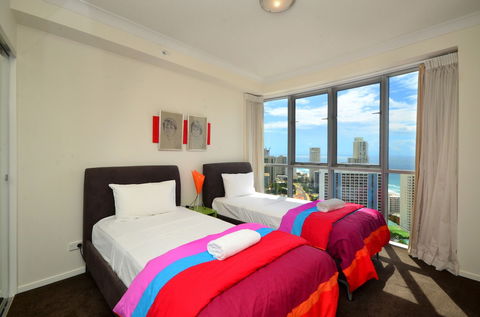 Chevron Renaissance - HR Surfers Paradise - C Tourism 2