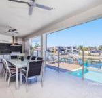 Absolute Beachfront Holiday House