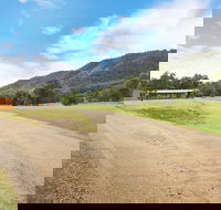 Feathertop Views and Dorm - C Tourism