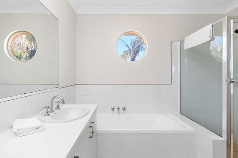 Bayside Court Apartments - C Tourism 7