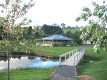 Buttercup Cottage & Private Apartment - C Tourism 0