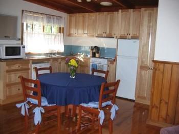 Buttercup Cottage & Private Apartment - C Tourism 6