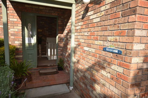 Captain's Quarters - C Tourism 3
