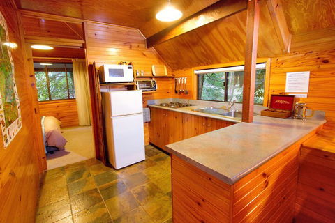 Mt Glorious Getaways - C Tourism 5