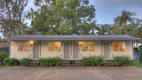 Glenwood Tourist Park & Motel - C Tourism 0