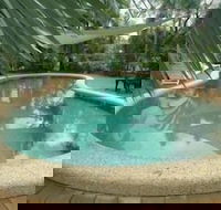 Hibiscus Lodge Bed  Breakfast - C Tourism