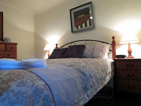 Barrington Wilderness Cedar Lodge Accommodation - C Tourism 3