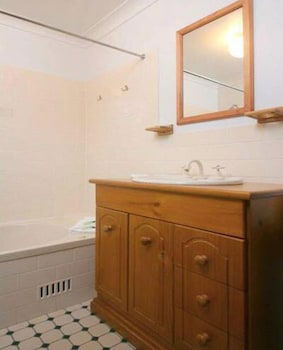 Barrington Wilderness Cedar Lodge Accommodation - C Tourism 5