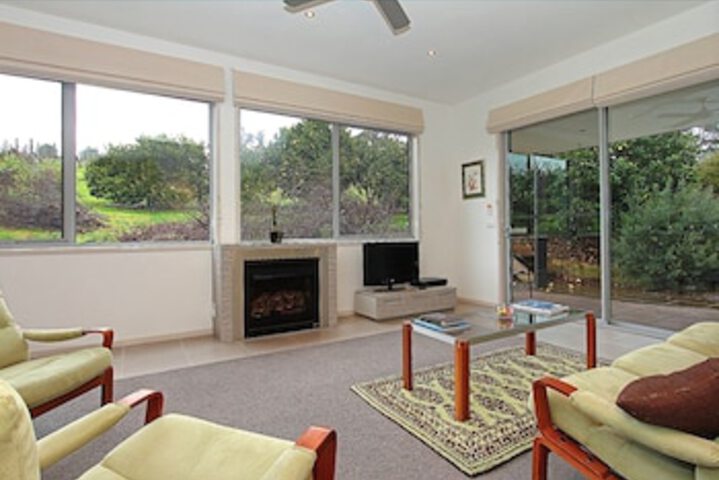 Red Hill VIC C Tourism