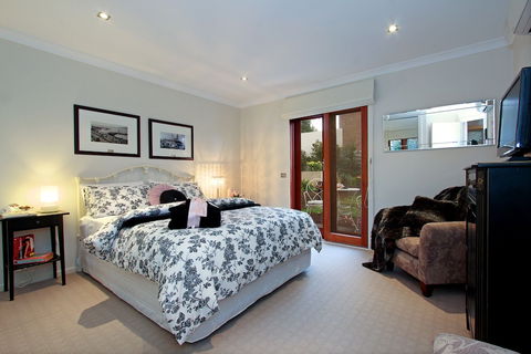 The Guest Room Mt. Martha - C Tourism 6