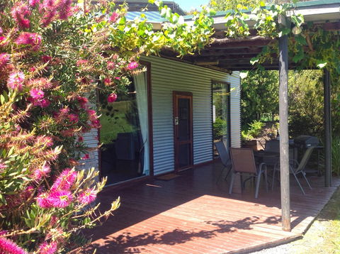 Valley Farm Vineyard Cottages - C Tourism 6