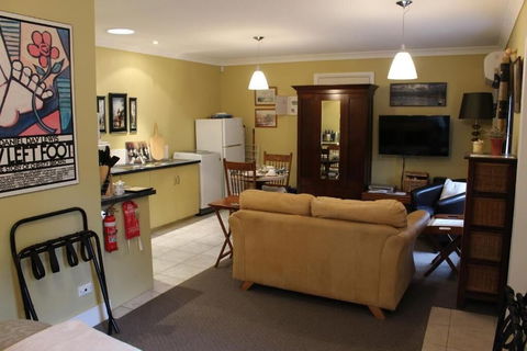 Ivy On Glenelg - C Tourism 3