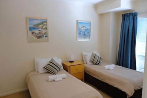 Glenelg Beachside Apartments - C Tourism 4