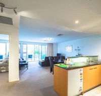 Glenelg Beachside Apartments - C Tourism