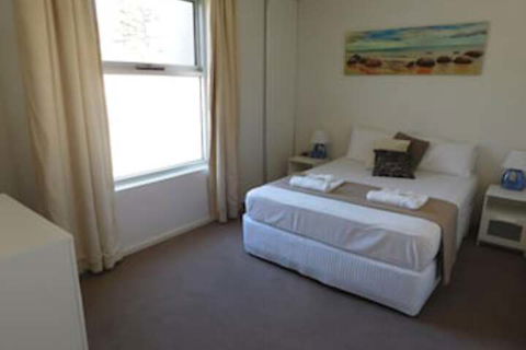 Glenelg Beachside Apartments - C Tourism 6
