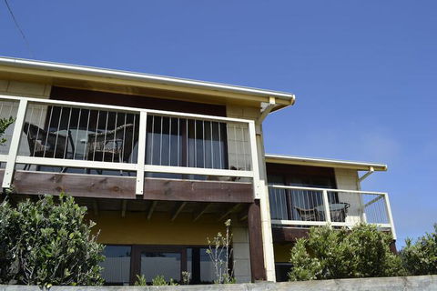Loch Ard Motor Inn - C Tourism 2