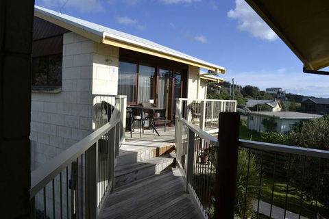 Loch Ard Motor Inn - C Tourism 1