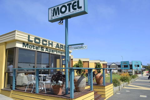 Loch Ard Motor Inn - C Tourism 3