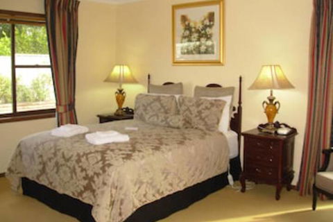 Bathurst Heights B&B - C Tourism 4
