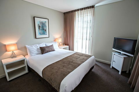 Adelaide DressCircle Apartments North Terrace - C Tourism 4