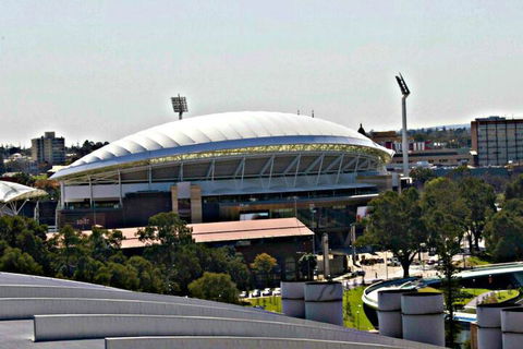 Adelaide DressCircle Apartments North Terrace - C Tourism 3