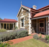 Trafalgar Premium Vintage Suites - C Tourism
