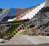 The View on Grossmans - C Tourism