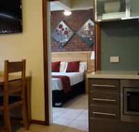 Glenelg Gateway Apartments - C Tourism