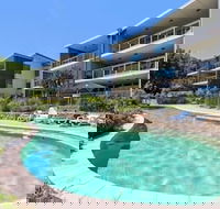 Stradbroke Island Beach Hotel - C Tourism