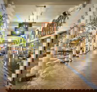 Quest Canberra - C Tourism