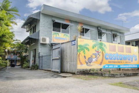Castaways Backpackers - C Tourism 0