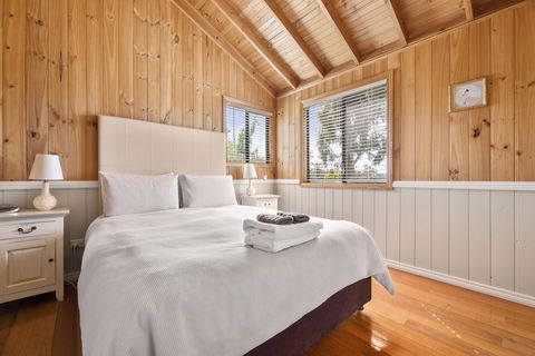 Hazelcreek Cottages - C Tourism 3