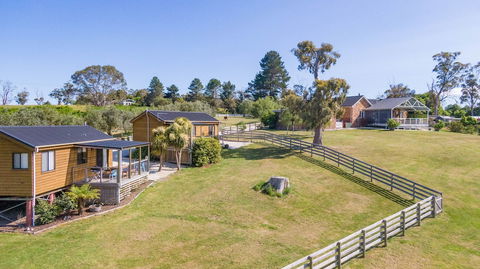 Hazelcreek Cottages - C Tourism 1