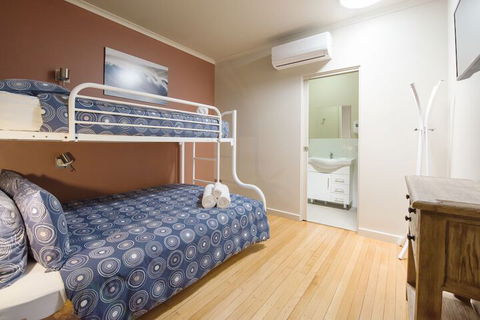 Port Lincoln YHA - C Tourism 5