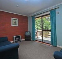Kingsway Holiday flats  Gariwerd house. - C Tourism