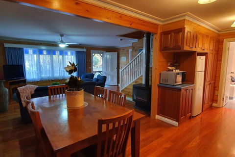 Sails Elegant Spacious Beach Villa - C Tourism 3