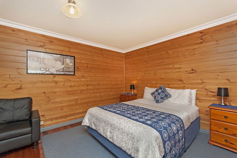 Sails Elegant Spacious Beach Villa - C Tourism 4